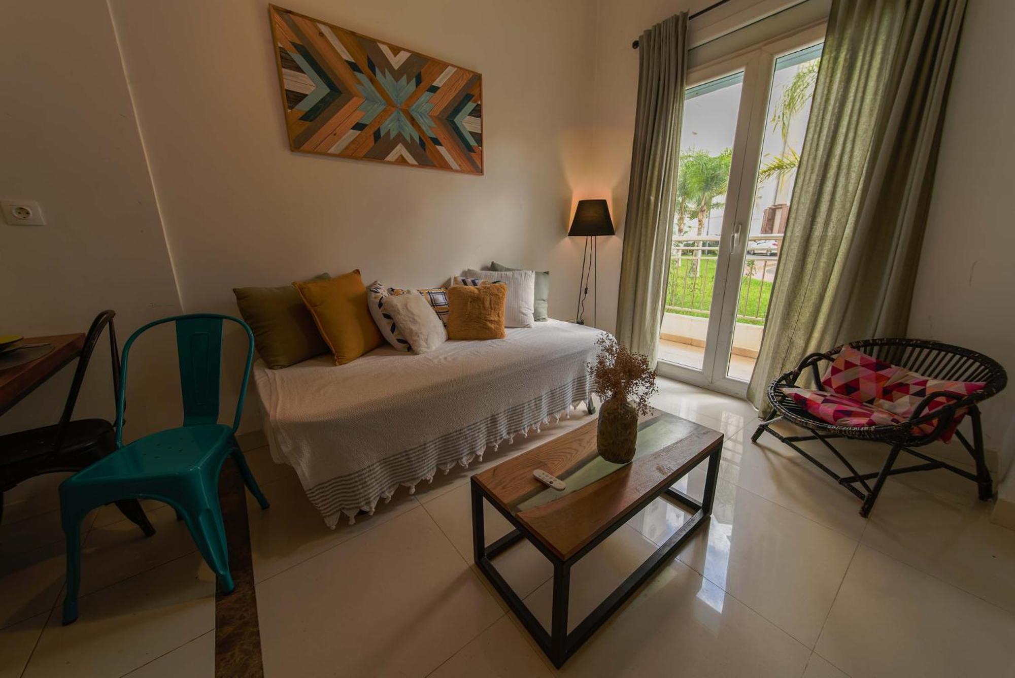 Confort Hotelier Dans Une Prestigieuse Residence アルジェ エクステリア 写真